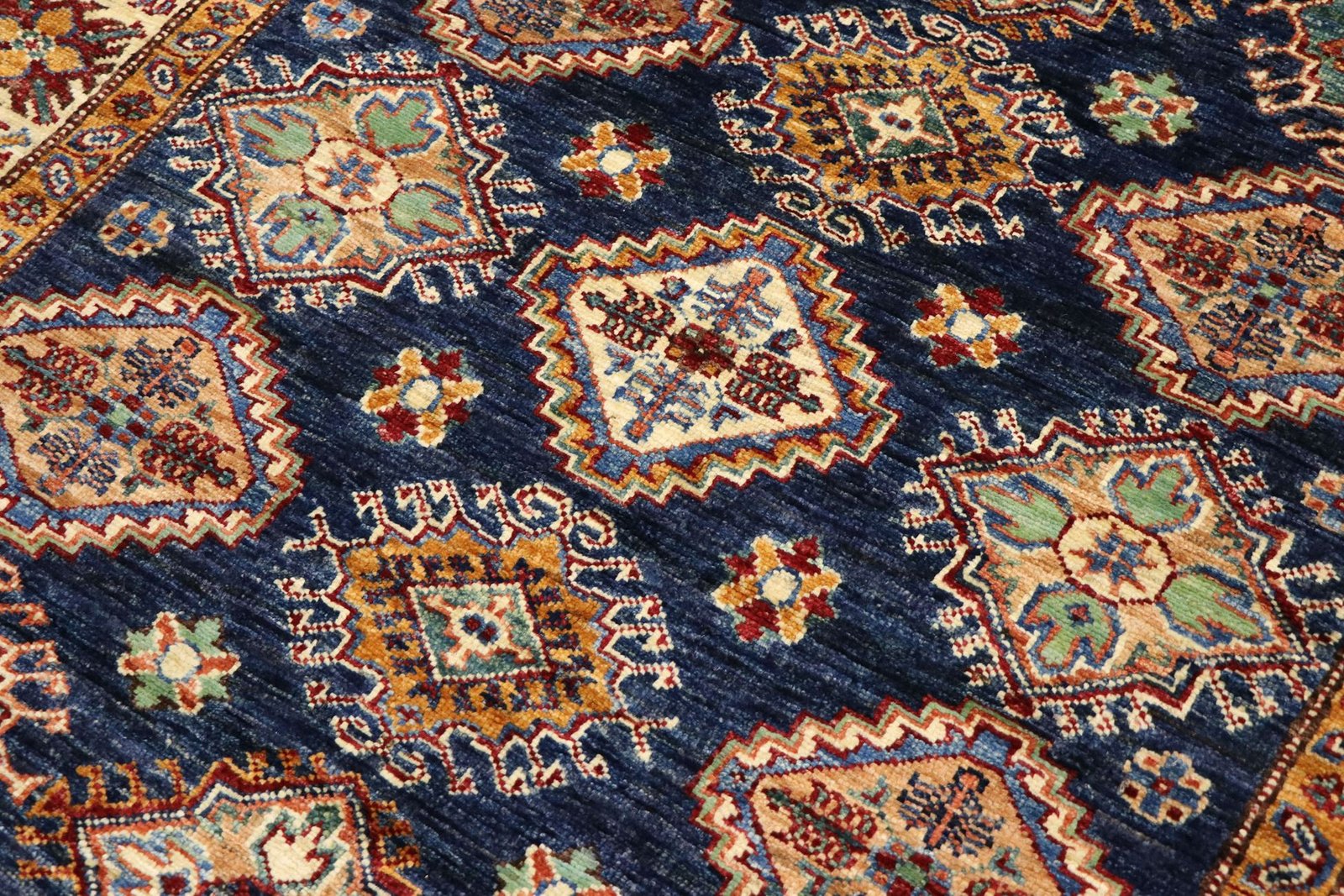 Super Kazak 177x129 - Image 4