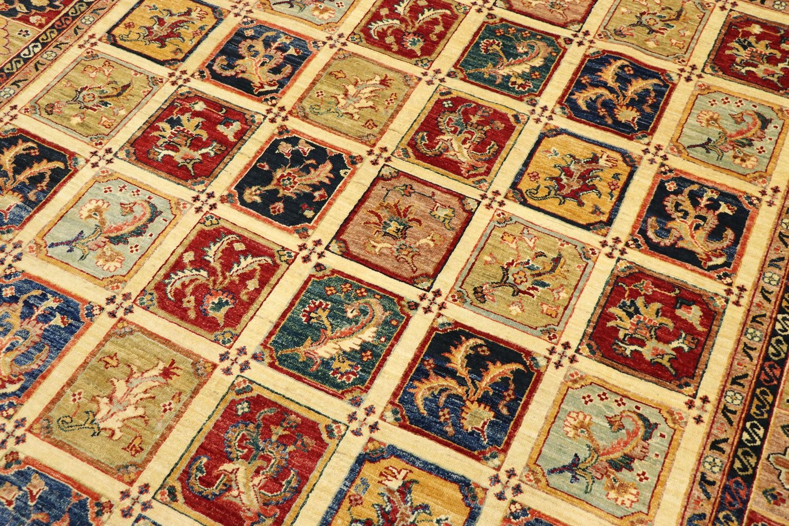 Bachtiar 306x212 - Image 4