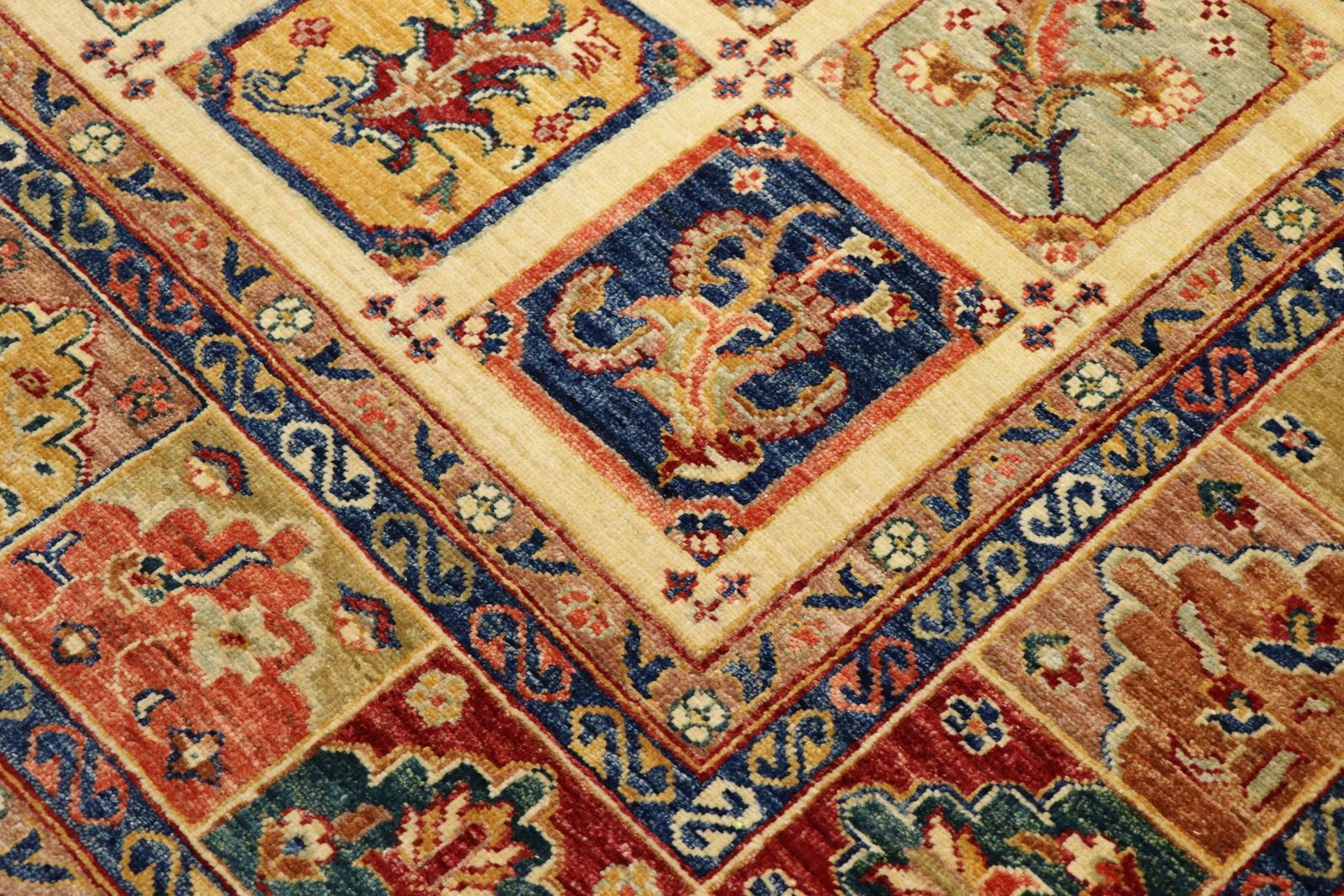 Bachtiar 306x212 - Image 5