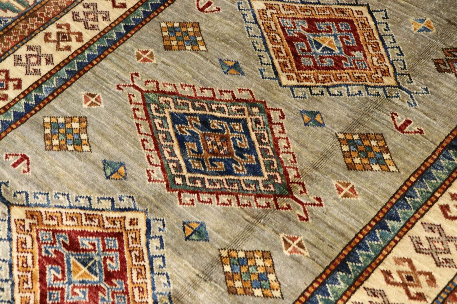 Super Kazak 178x123 - Image 4