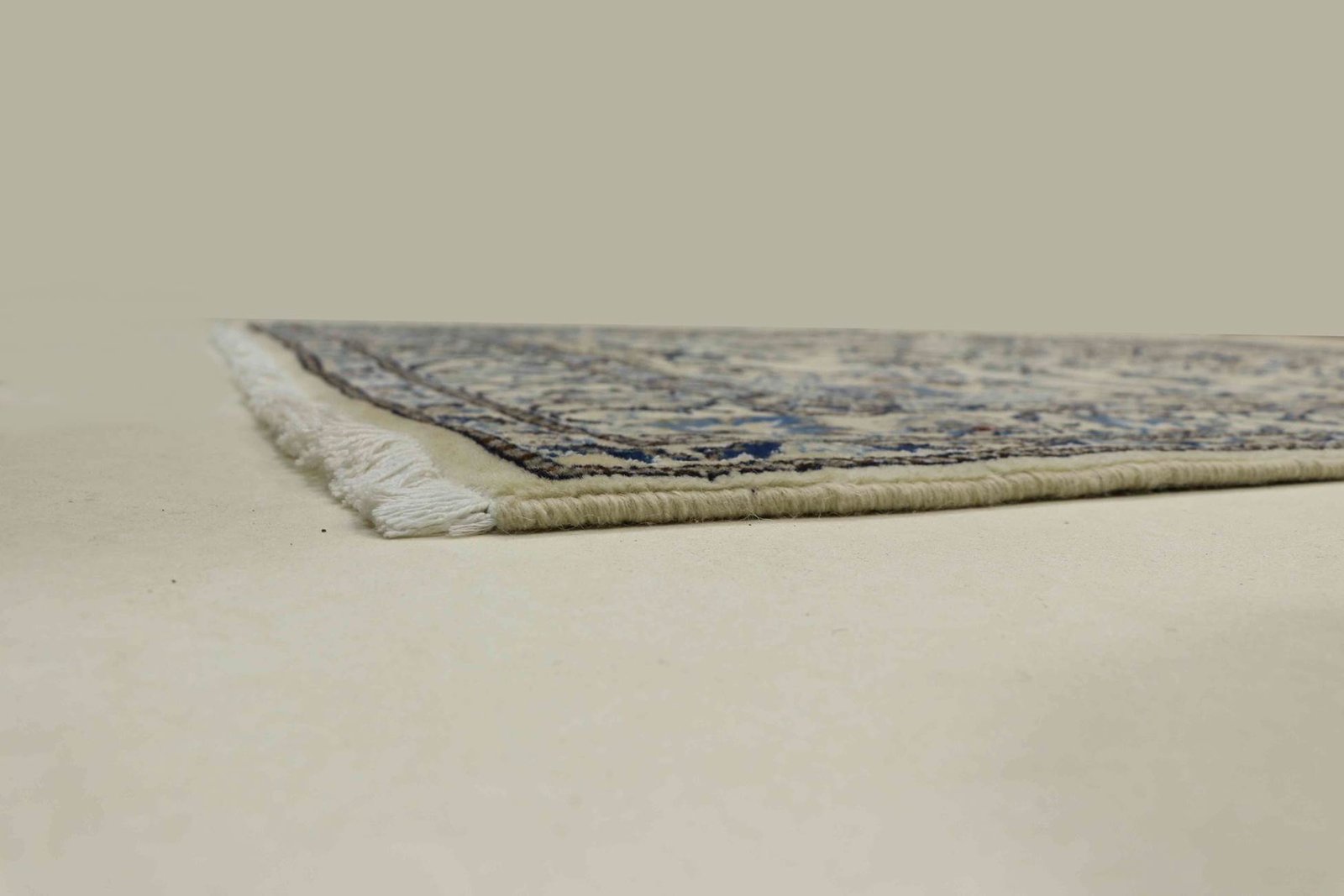 Nain Kashmari 212x148 - Image 3