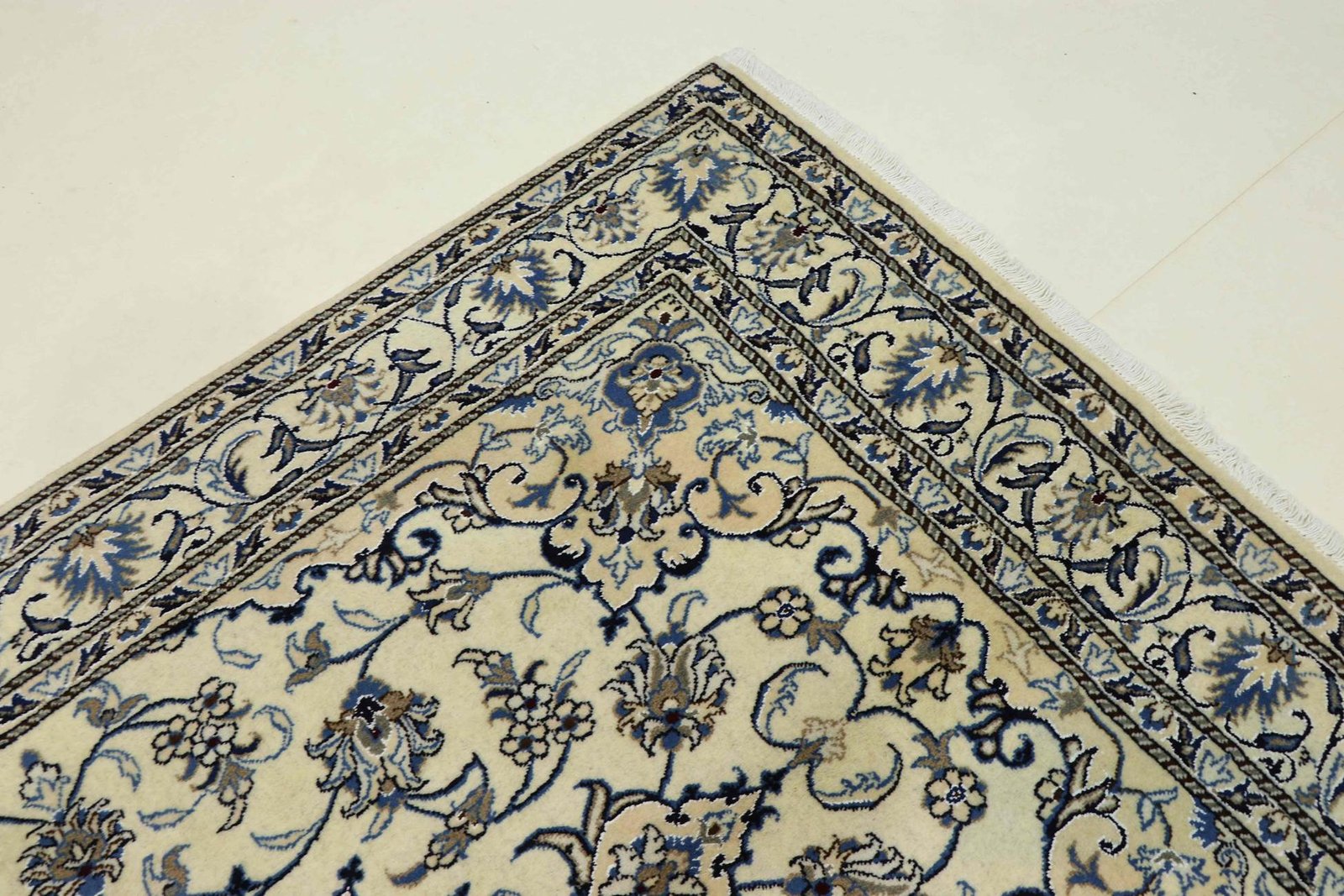 Nain Kashmari 212x148 - Image 4