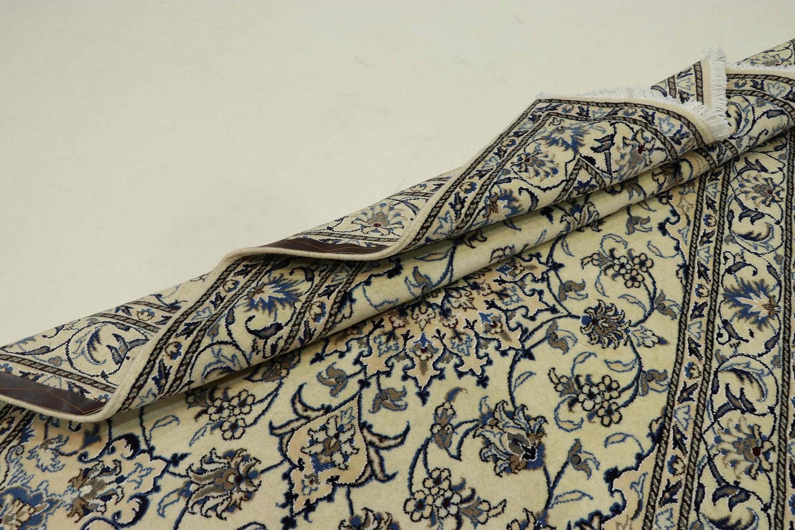 Nain Kashmari 212x148 - Image 5