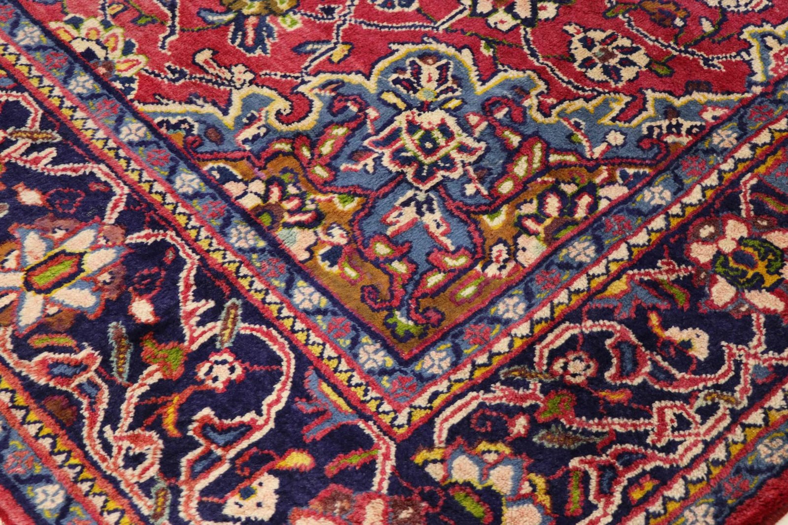 Sarough 310x215 - Image 4