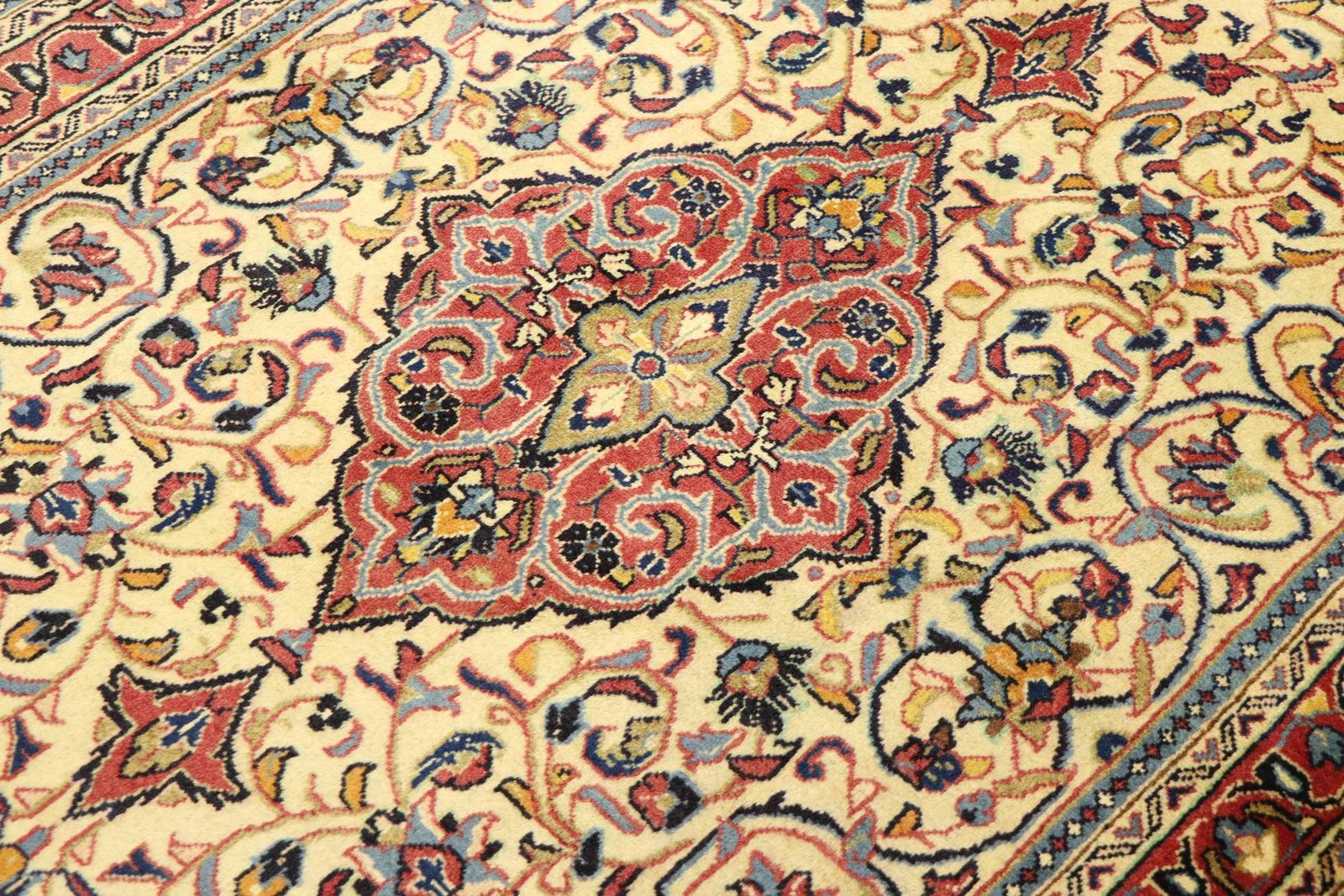 Sarough 165x105 - Image 3