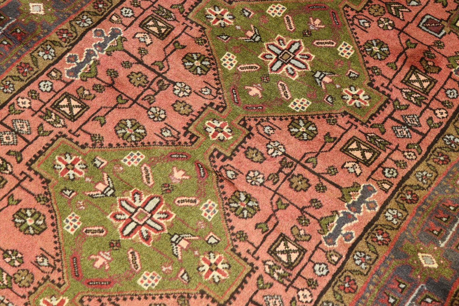 Koliai 131x98 - Image 3