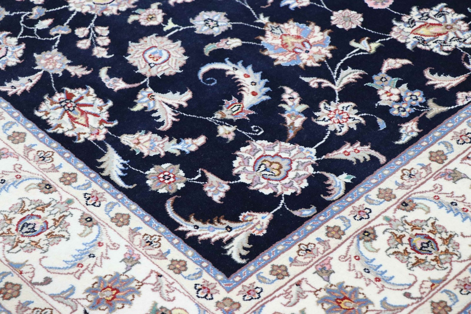 Tabriz 50 Raj 201 x 150 - Image 5