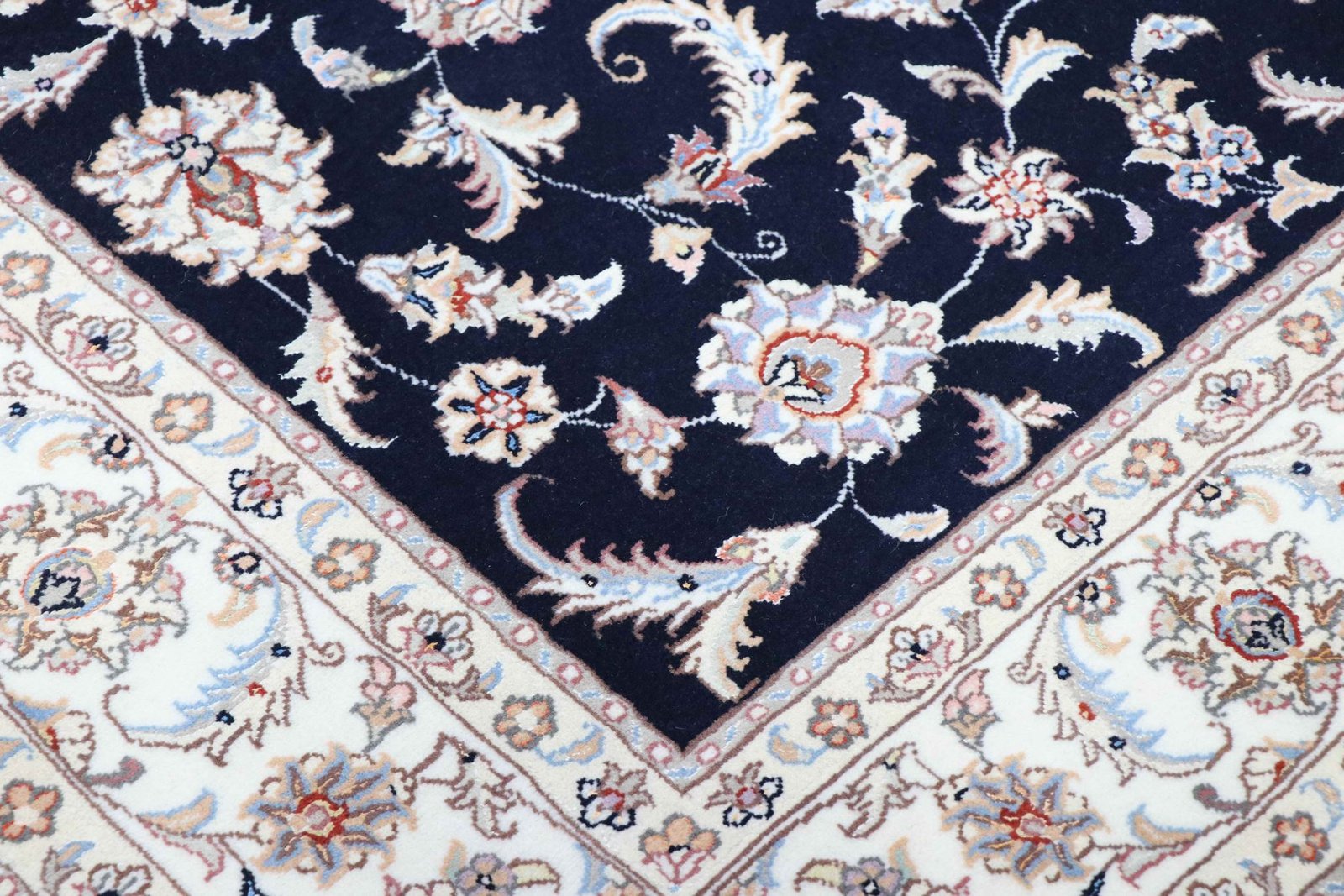 Tabriz 50 Raj 197 x 149 - Image 5