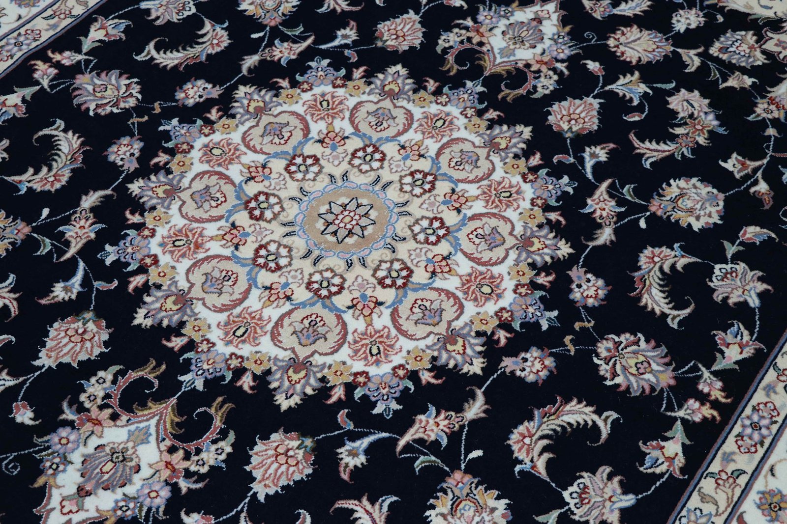 Tabriz 50 Raj 245 x 167 - Image 4