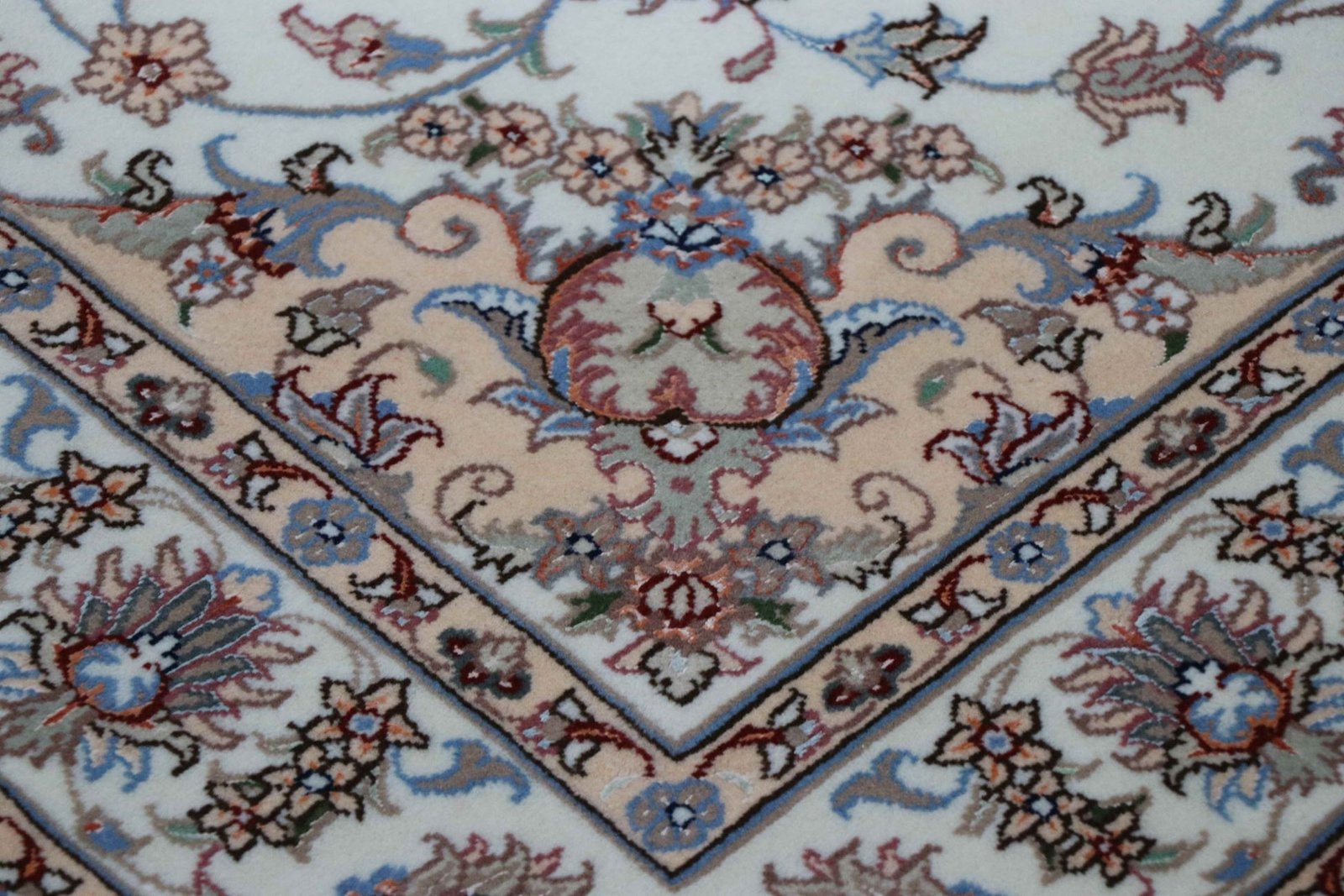 Tabriz 50 Raj 176 x 120 - Image 5