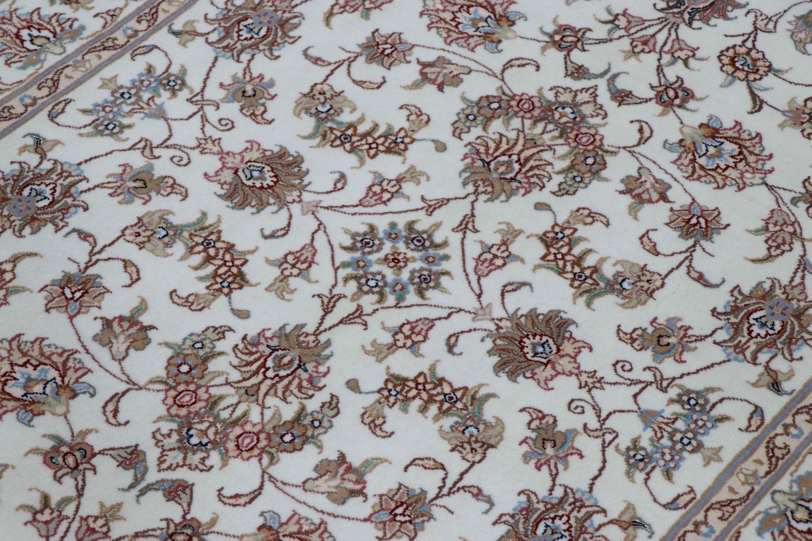 Tabriz 50 Raj 175 x 115 - Image 4