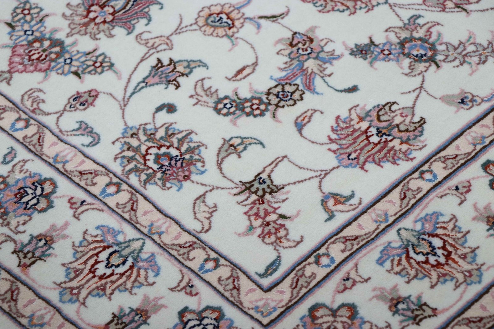 Tabriz 50 Raj 179 x 118 - Image 5