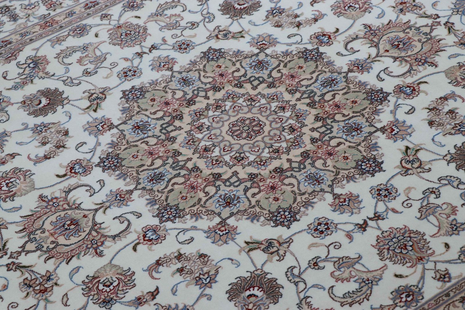 Tabriz 50 Raj 247 x 200 - Image 4