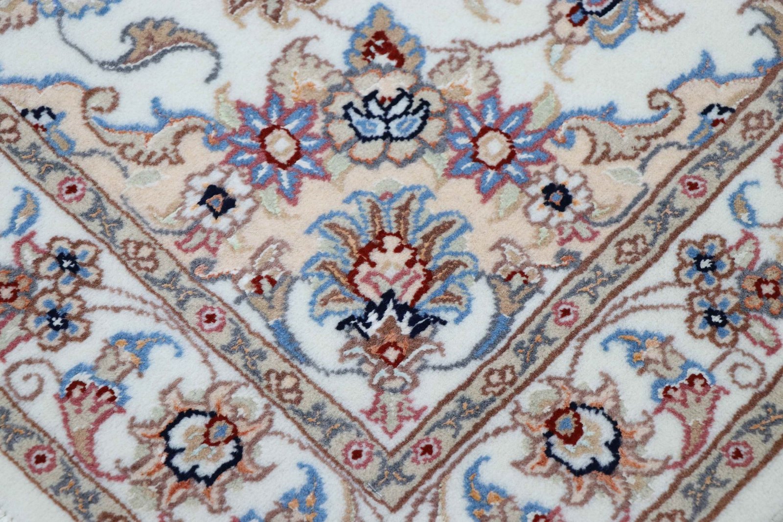 Tabriz 50 raj 254 x 81 - Image 4