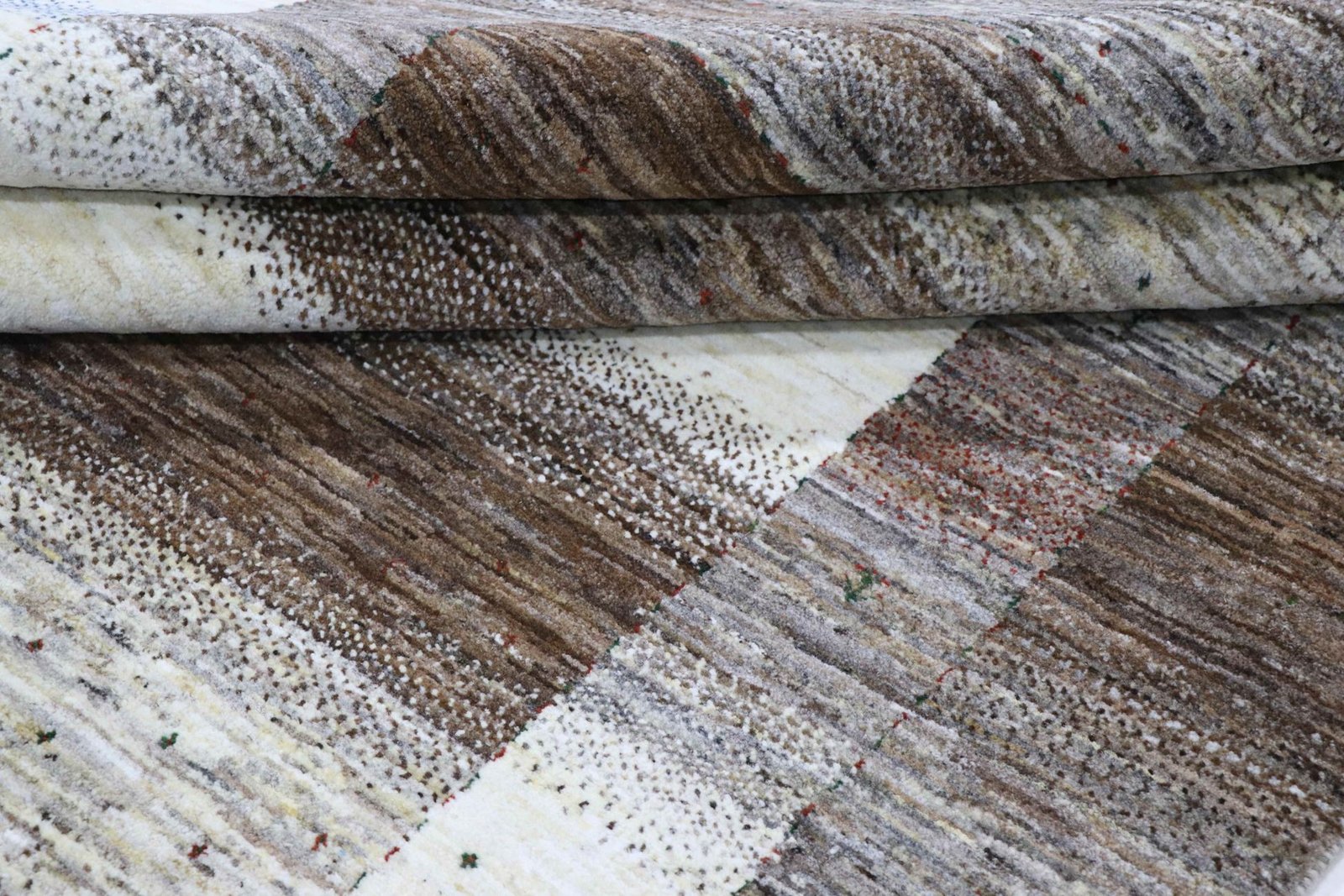 Lori Baseri 201 x 158 - Image 8