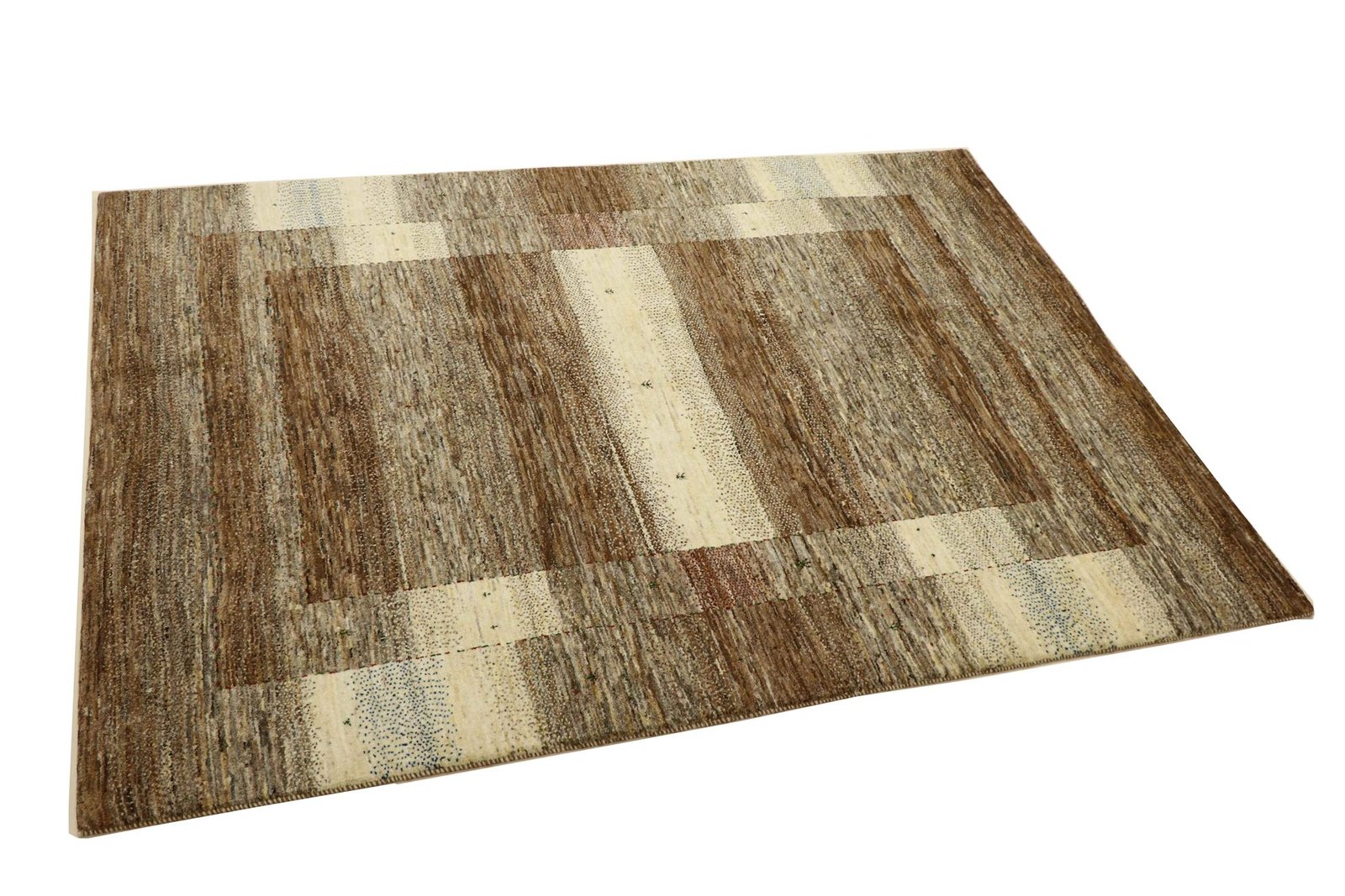 Lori Baseri 201 x 157 - Image 3