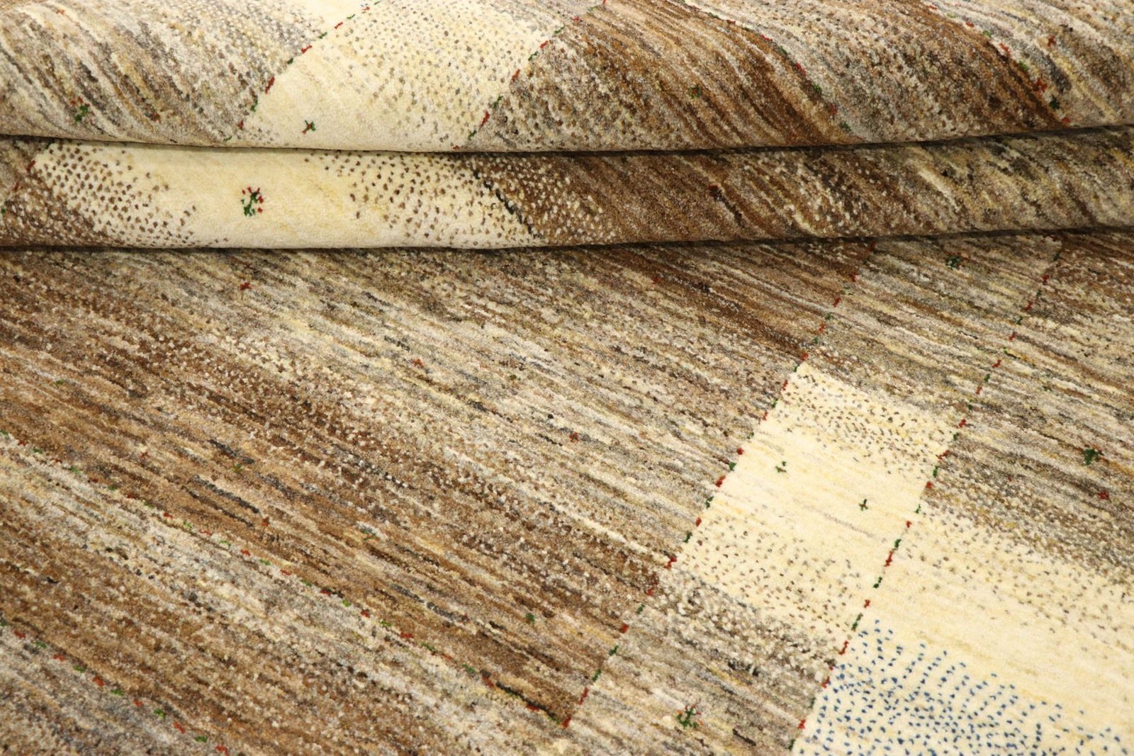 Lori Baseri 201 x 157 - Image 8