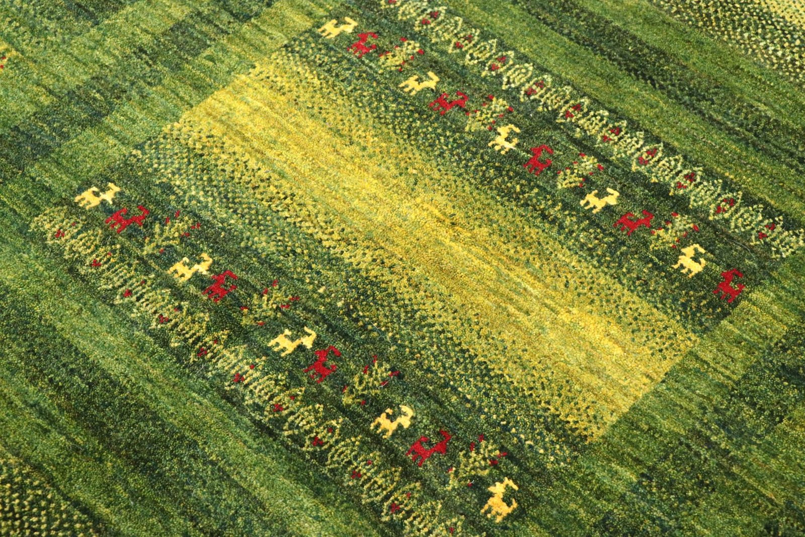 Lori Baseri 211 x 165 - Image 4