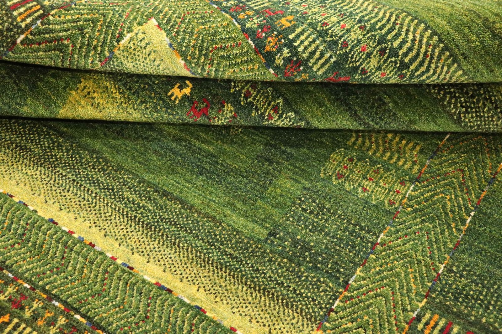 Lori Baseri 211 x 165 - Image 7