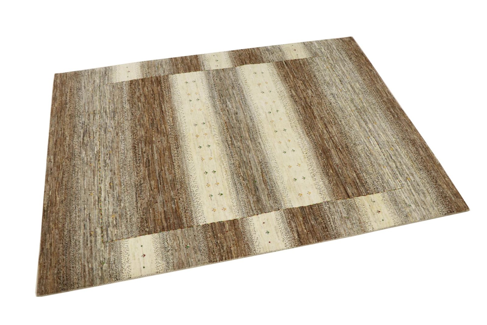 Lori Baseri 205 x 153 - Image 2