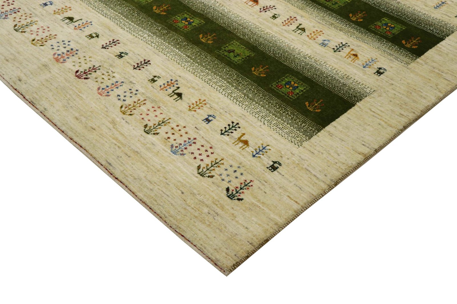 Lori Baseri 206 x 152 - Image 5