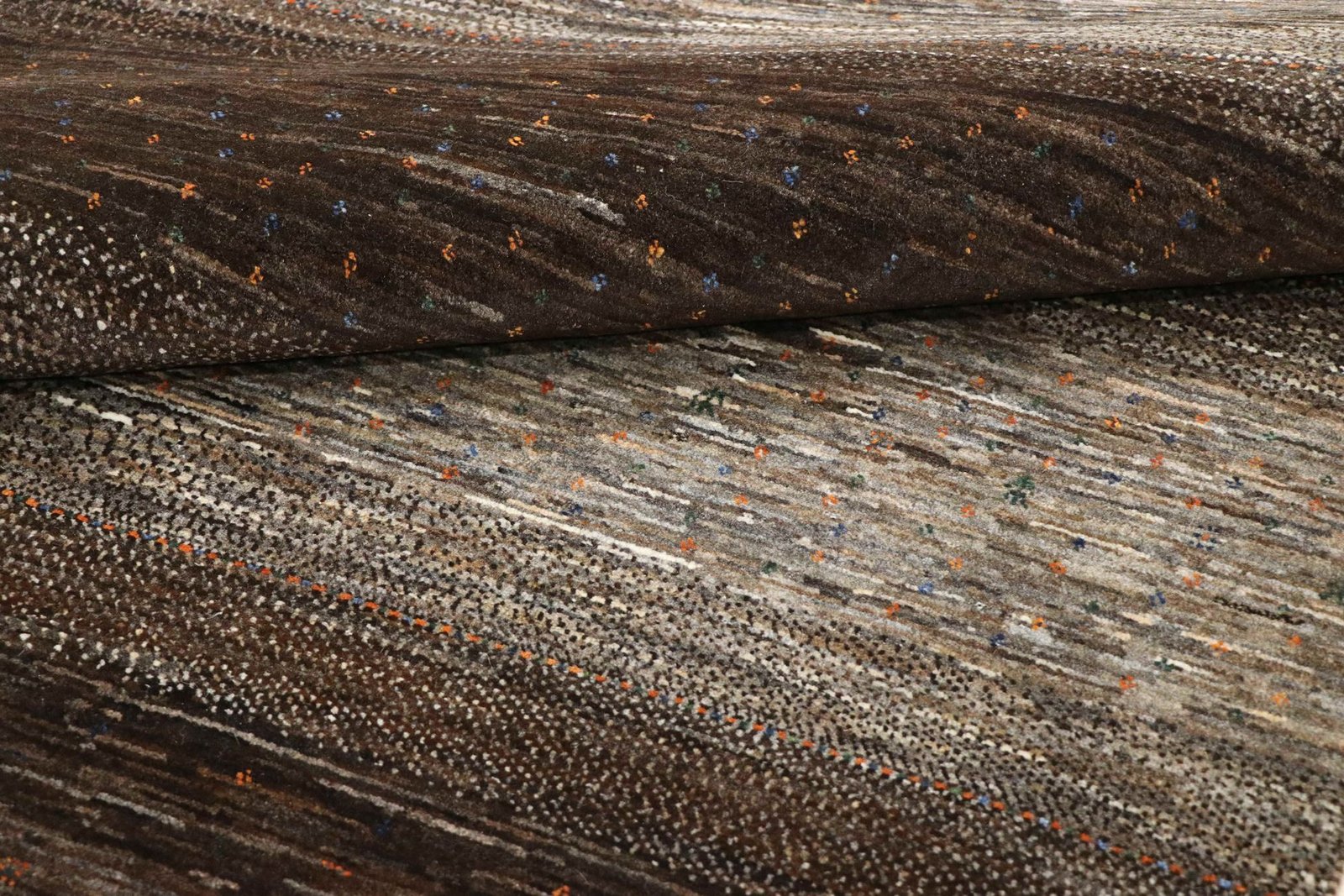 Lori Baseri 180 x 112 - Image 7