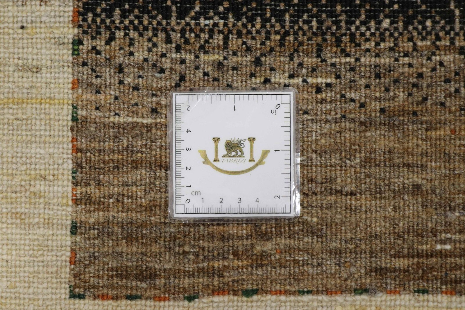 Lori Baseri 190 x 125 - Image 9