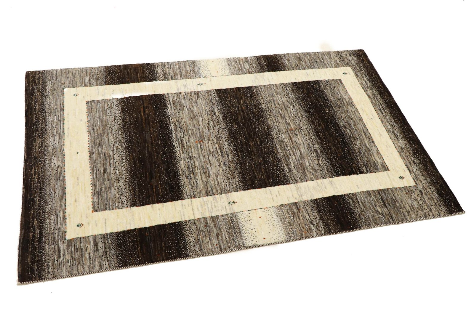 Lori Baseri 173 x 111 - Image 3