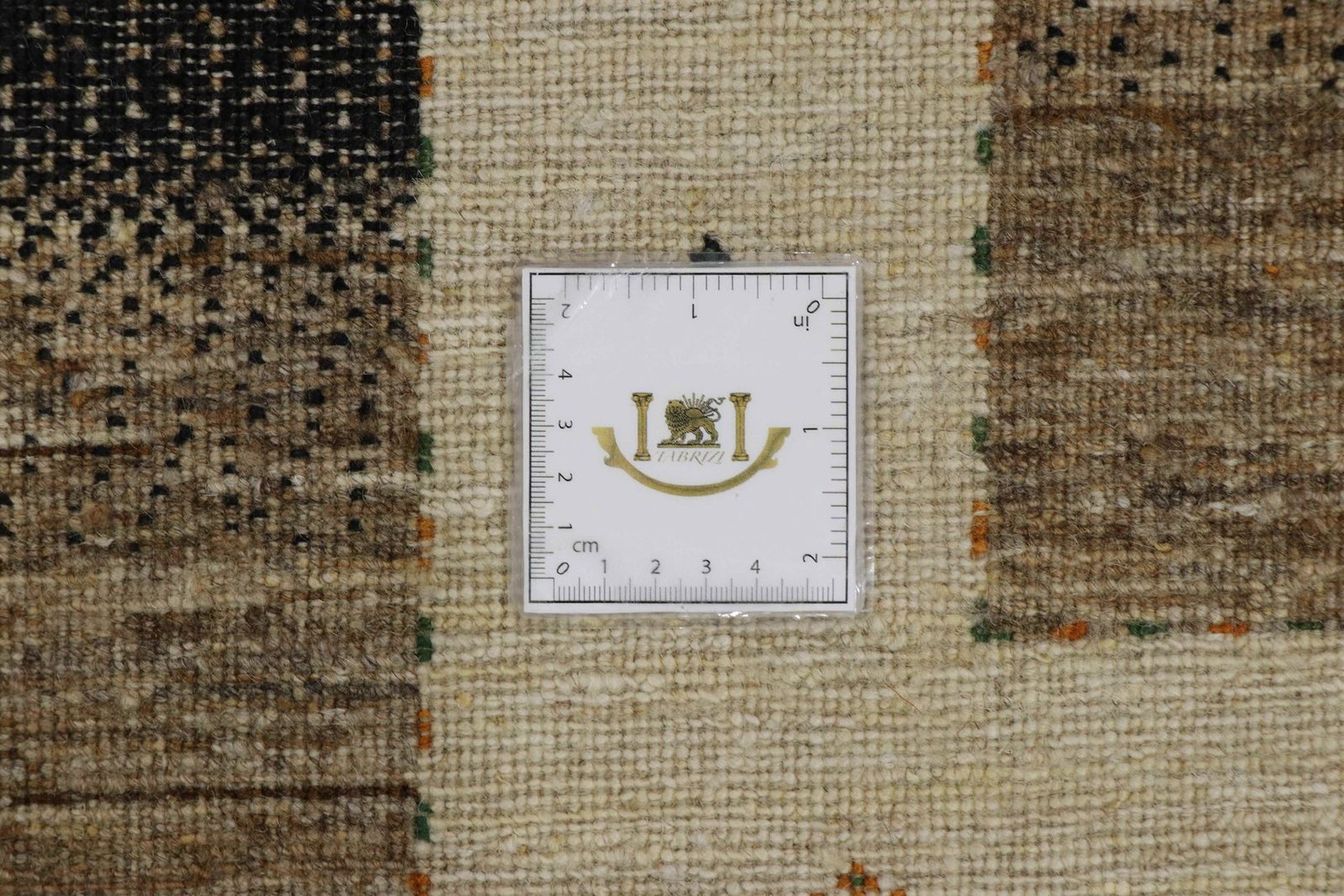 Lori Baseri 195 x 130 - Image 8