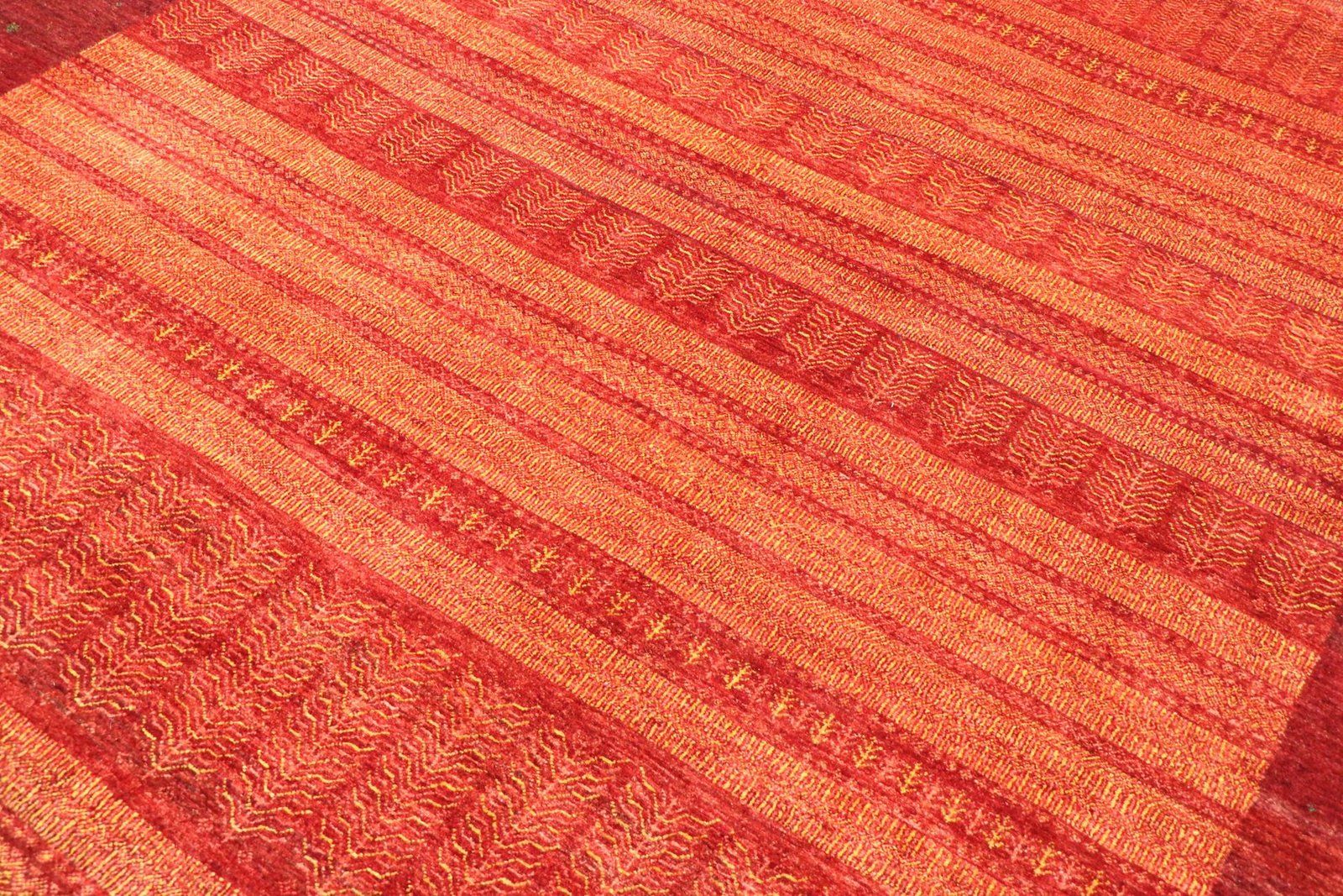 Lori Baseri 296 x 219 - Image 4