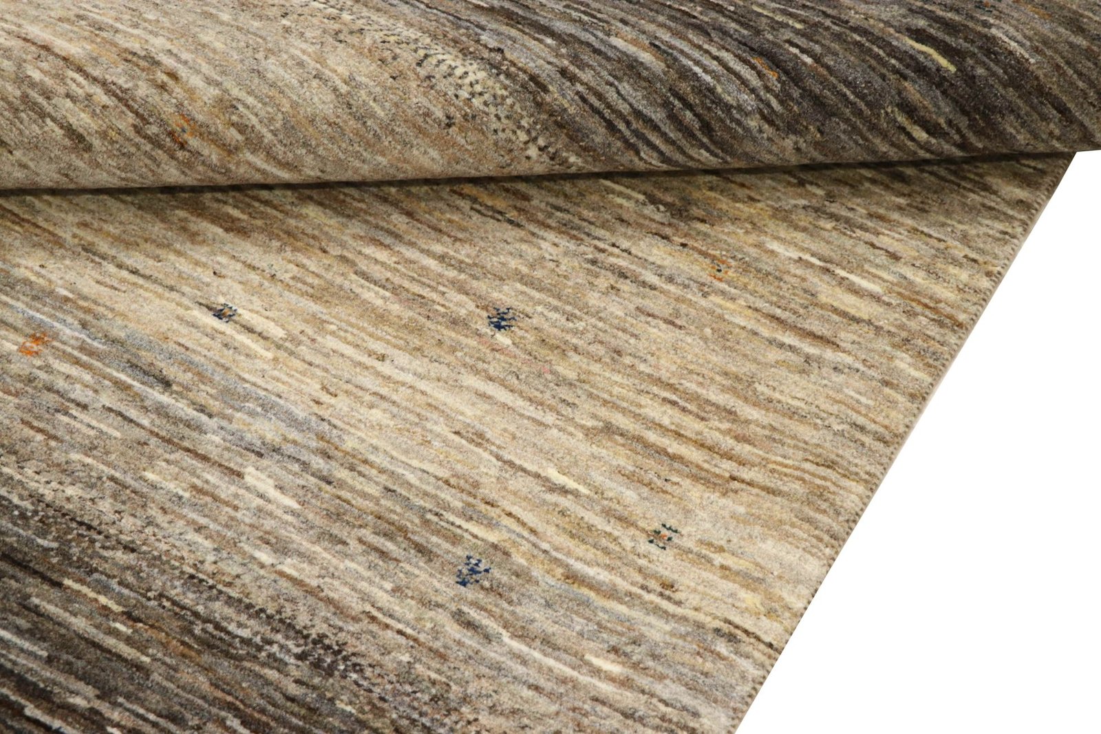 Lori Baseri 150 x 103 - Image 5