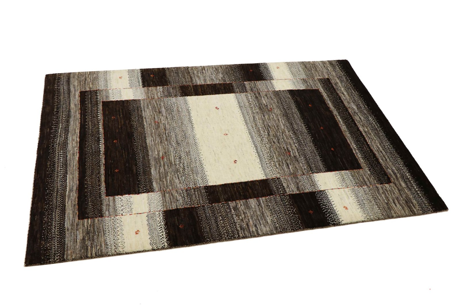 Lori Baseri 187 x 129 - Image 3