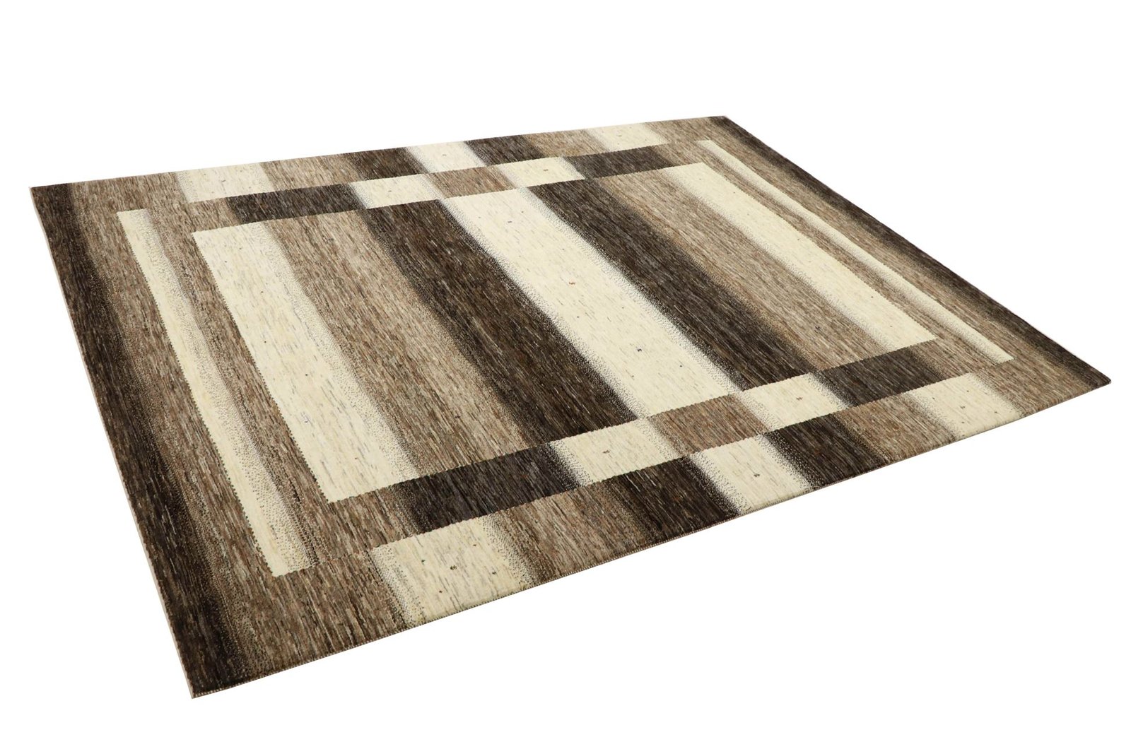 Lori Baseri 312 x 228 - Image 3