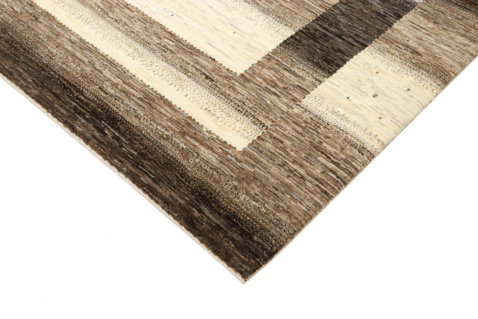 Lori Baseri 312 x 228 - Image 6