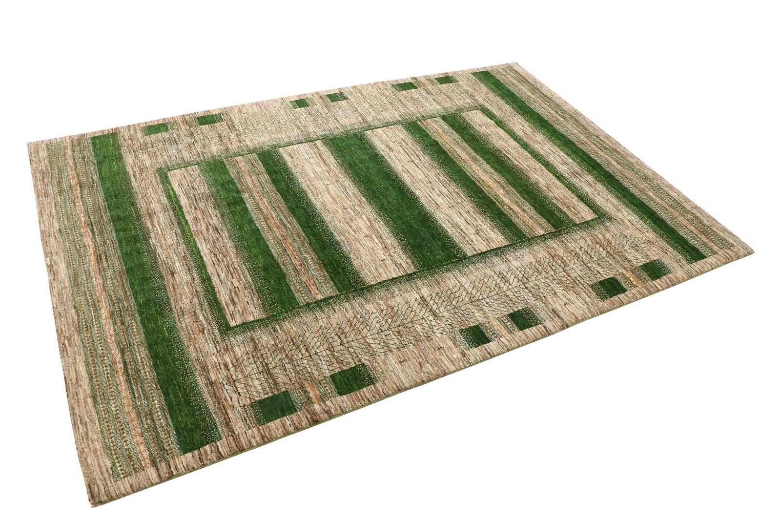 Lori Baseri 300 x 204 - Image 3