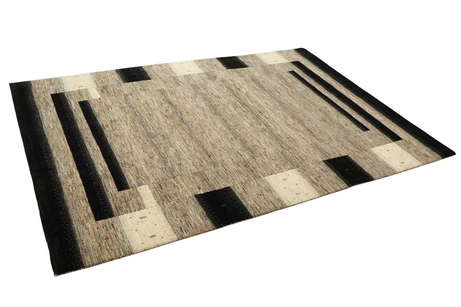 Lori Baseri 300 x 210 - Image 3