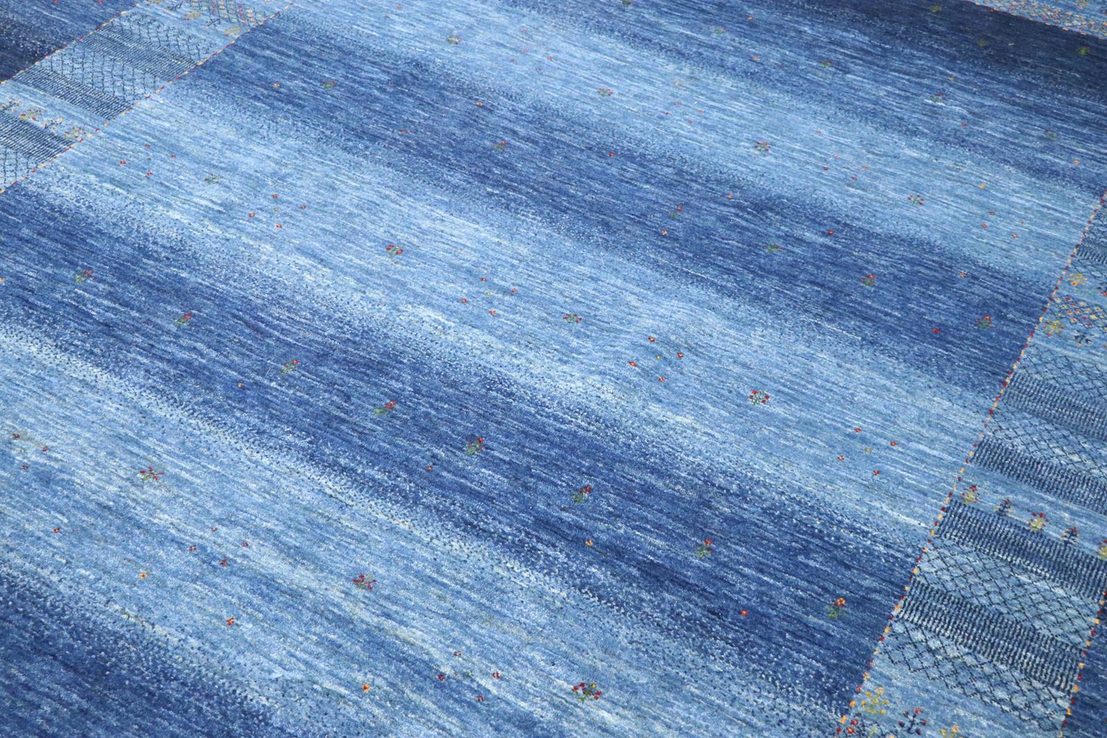 Lori Baseri 331 x 228 - Image 4