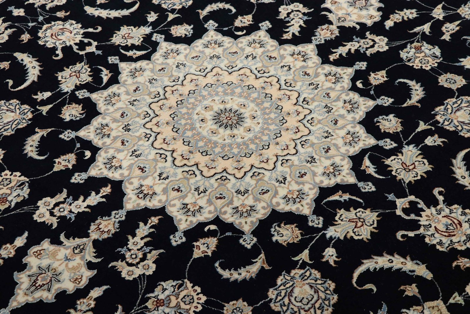 Nain 9La Sherkat 275x228 - Image 4