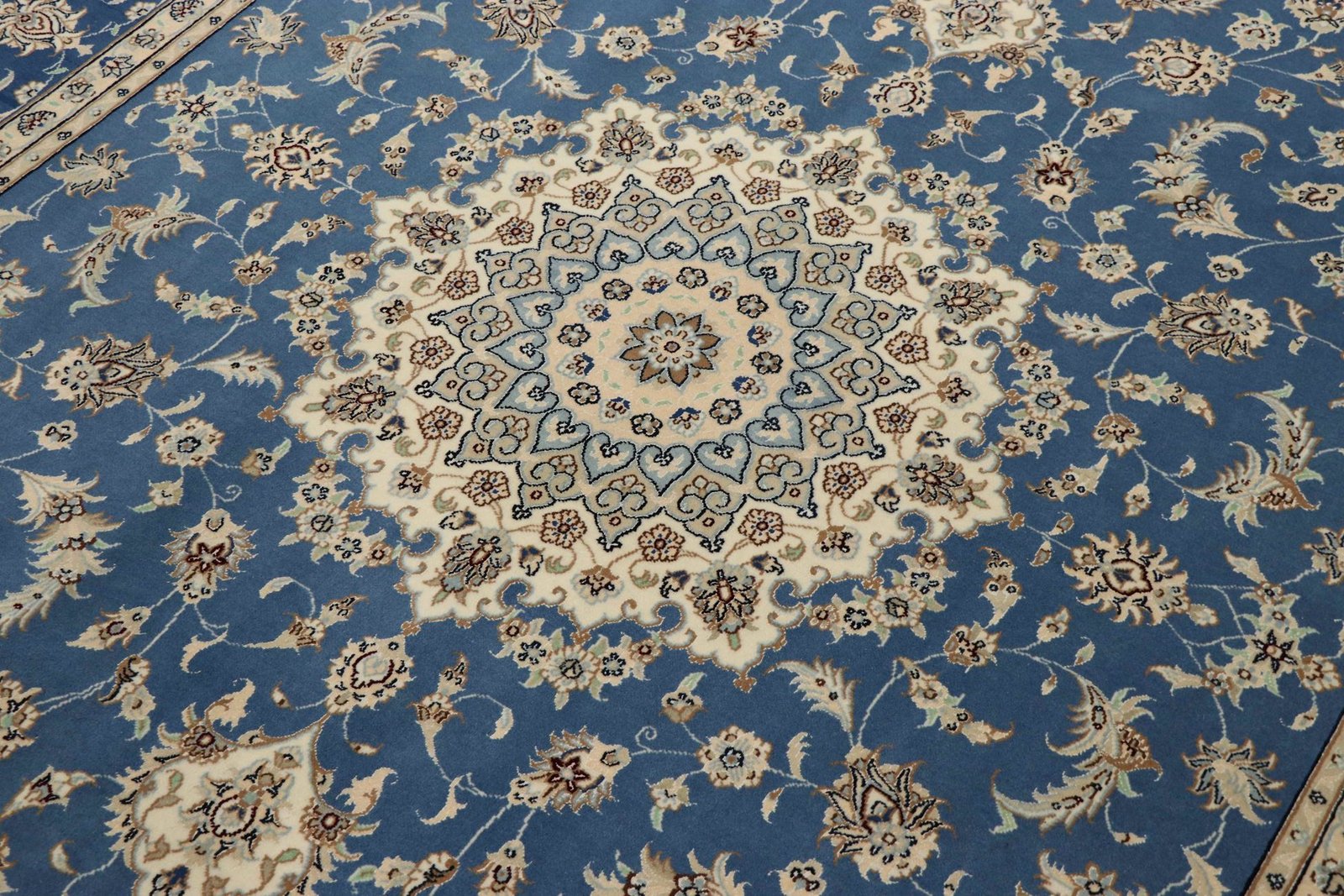 Nain 9La Sherkat 304x200 - Image 4