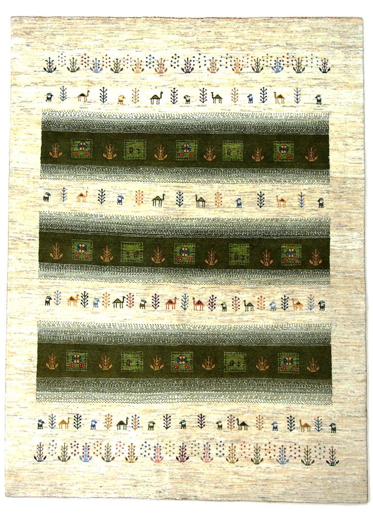 Lori Baseri 206 x 152