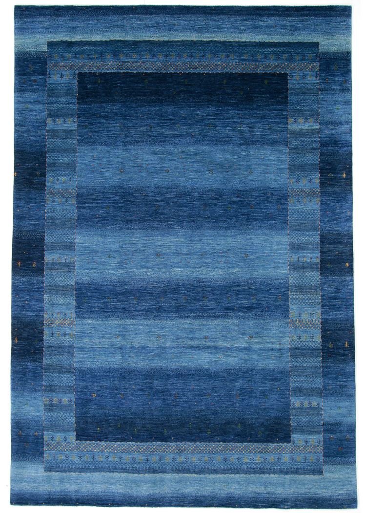 Lori Baseri 331 x 228