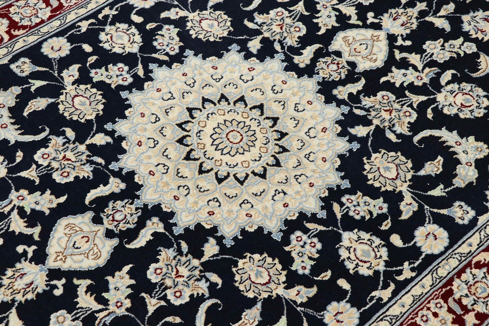 Nain 9La Sherkat 151x105 - Image 4