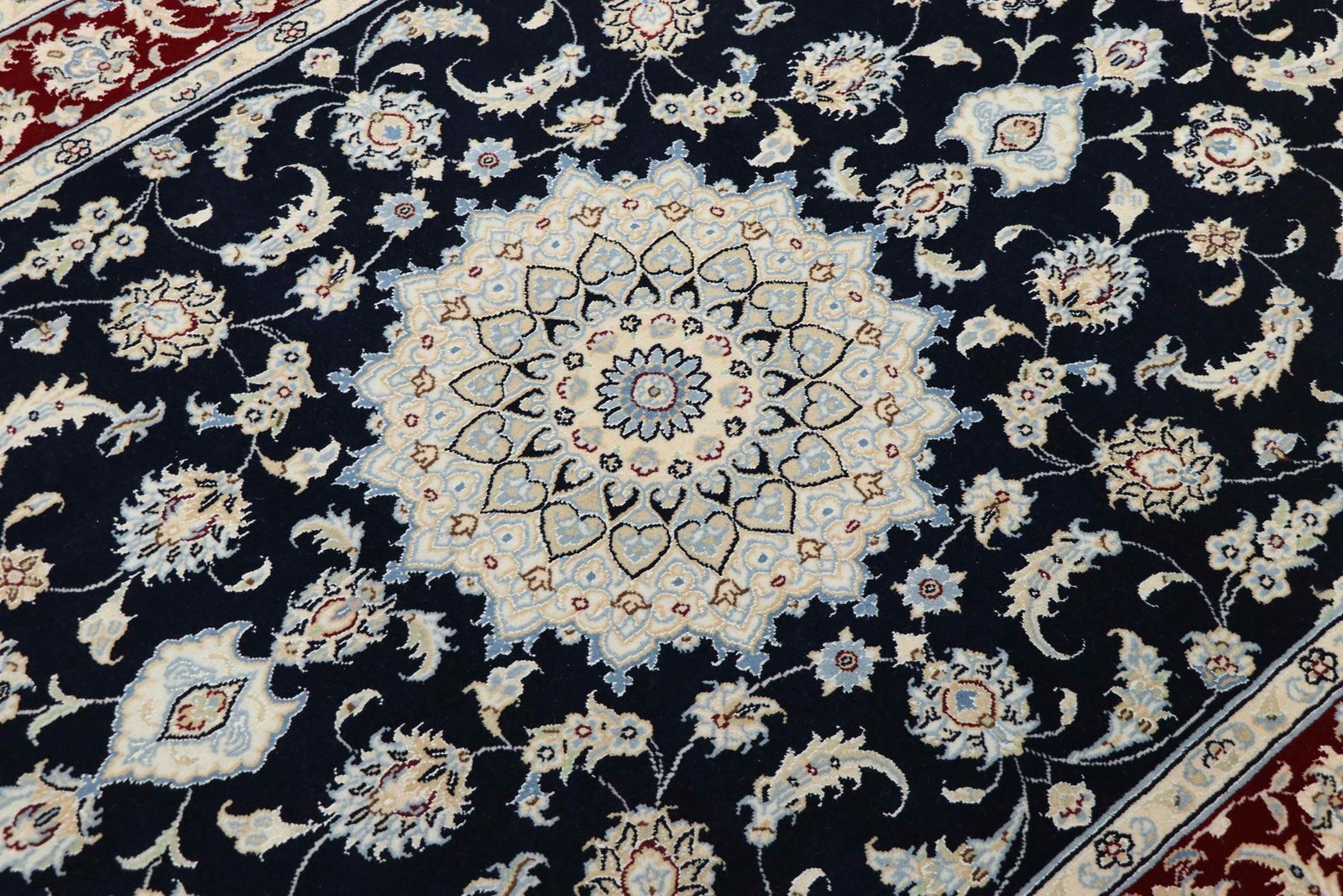 Nain 9La Sherkat 180x118 - Image 4