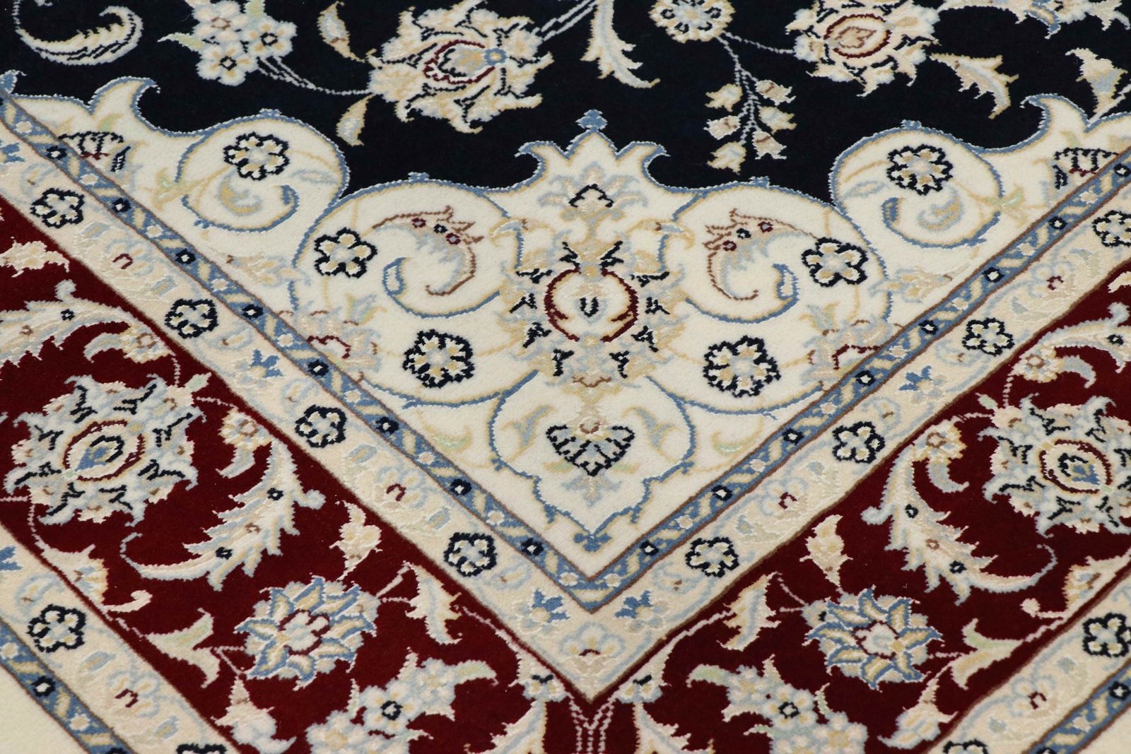 Nain 9La Sherkat 203x145 - Image 5