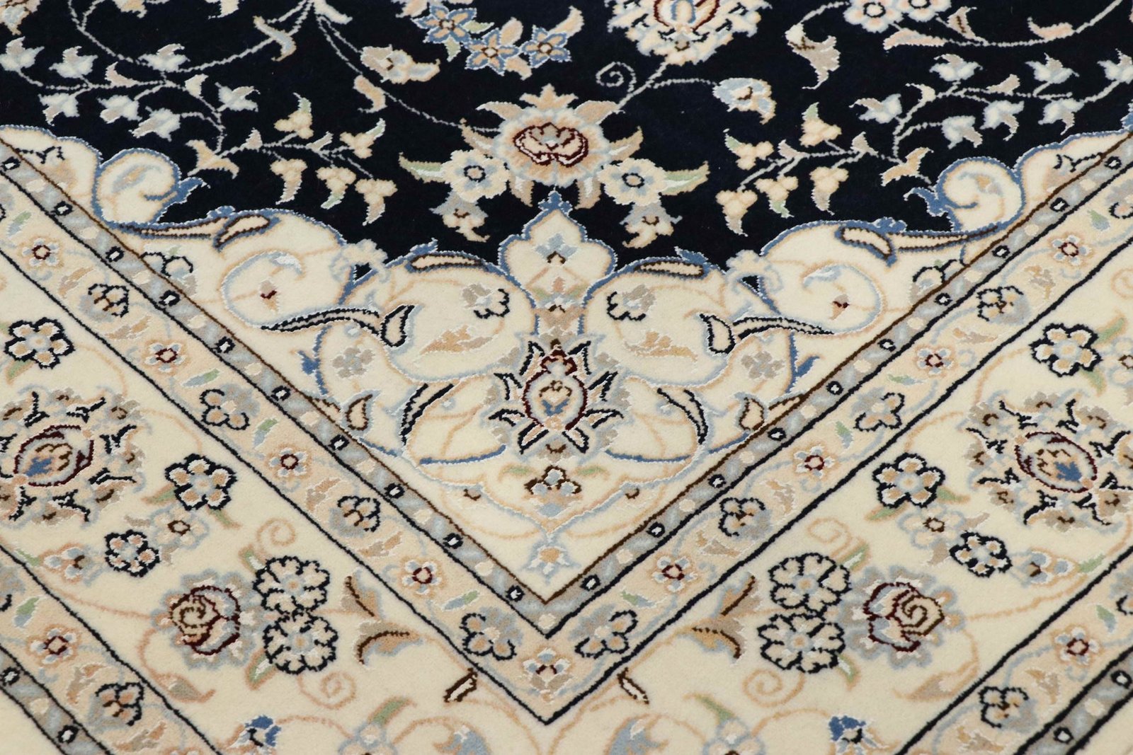 Nain 9La Sherkat 196x148 - Image 5