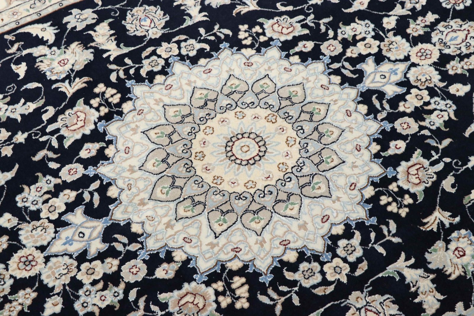 Nain 9La Sherkat 204x150 - Image 4