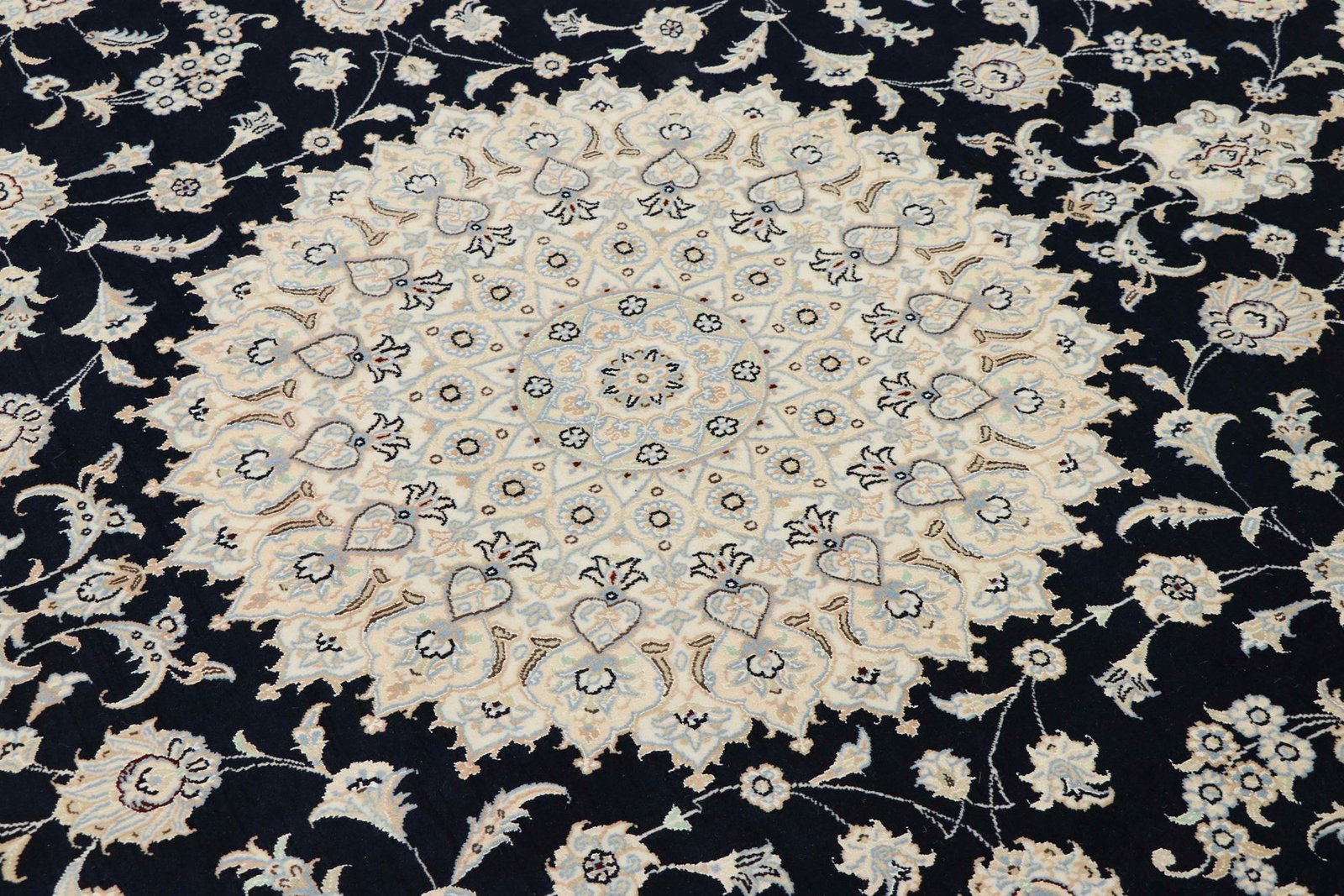 Nain 9La Sherkat 259x247 - Image 4