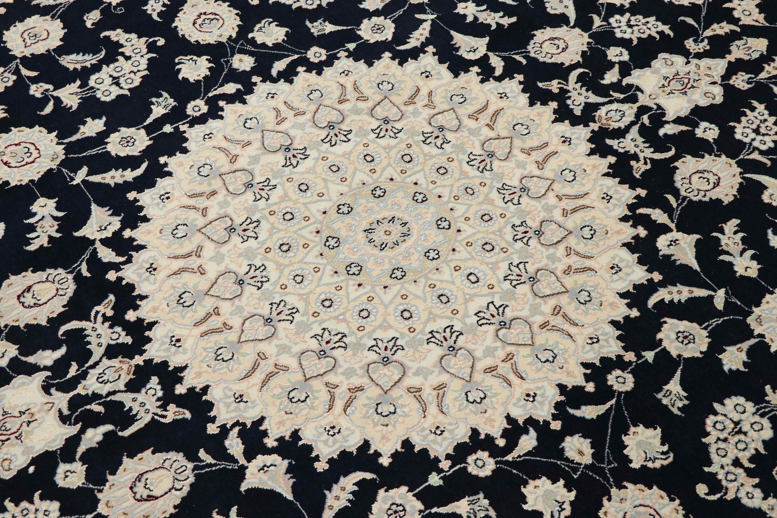 Nain 9La Sherkat 268x245 - Image 4