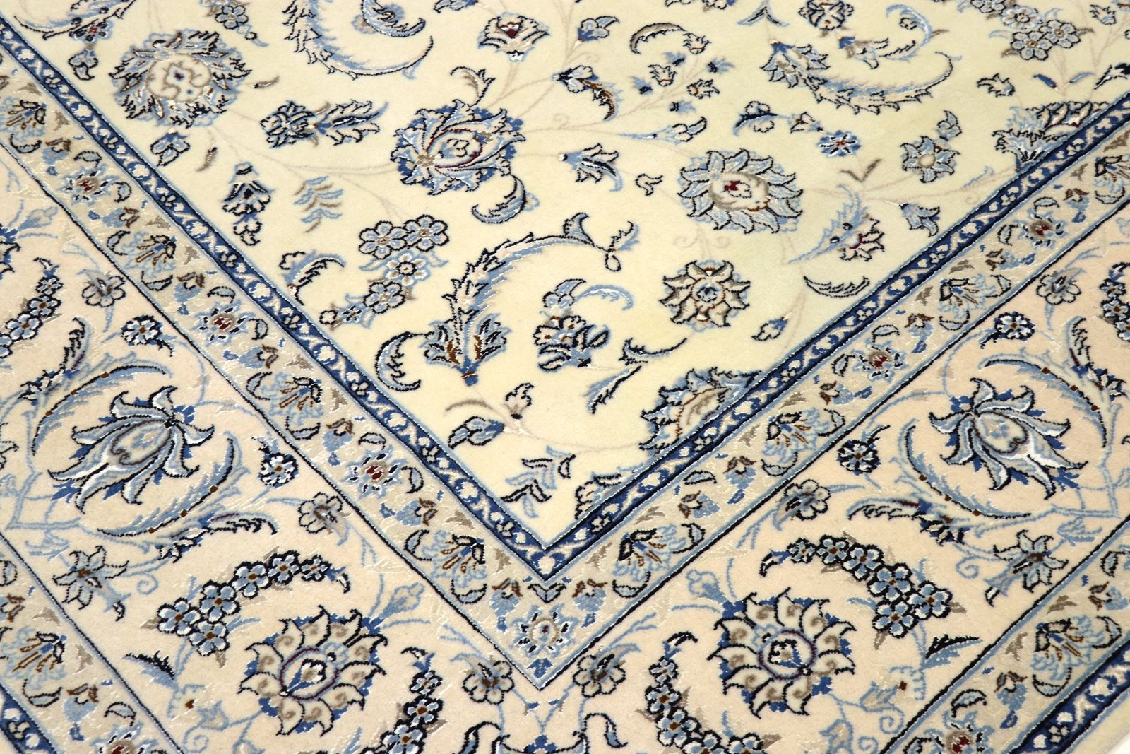 Nain 6la 360x248 - Image 5