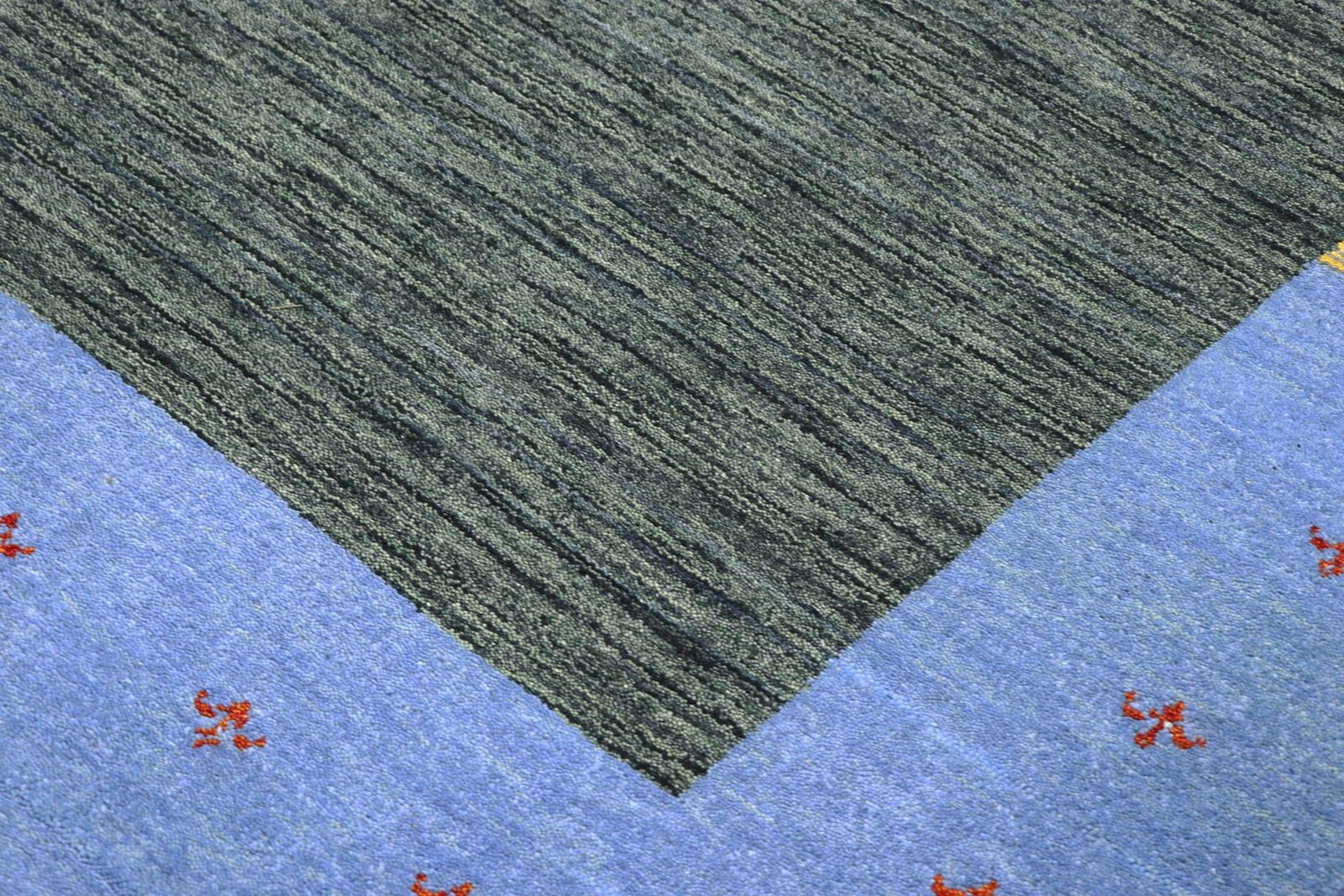 Loom Lori 299x207 - Image 5